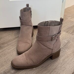 Liz Claiborne Women's Ankle Boots